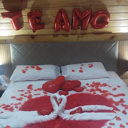 Chale Com Hidromassagem Da Vick Hotel Campos do Jordao Exterior photo