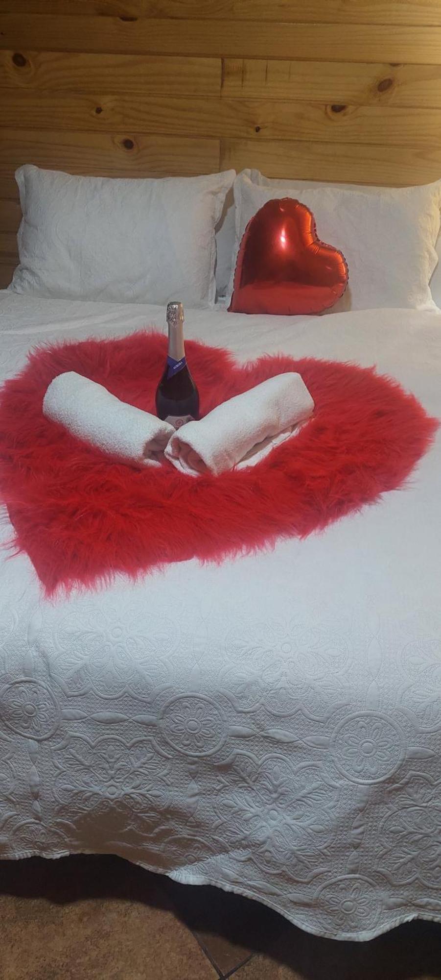 Chale Com Hidromassagem Da Vick Hotel Campos do Jordao Exterior photo