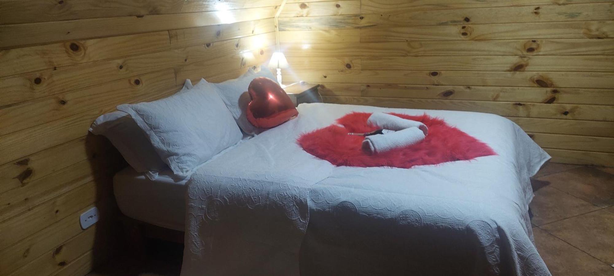 Chale Com Hidromassagem Da Vick Hotel Campos do Jordao Exterior photo