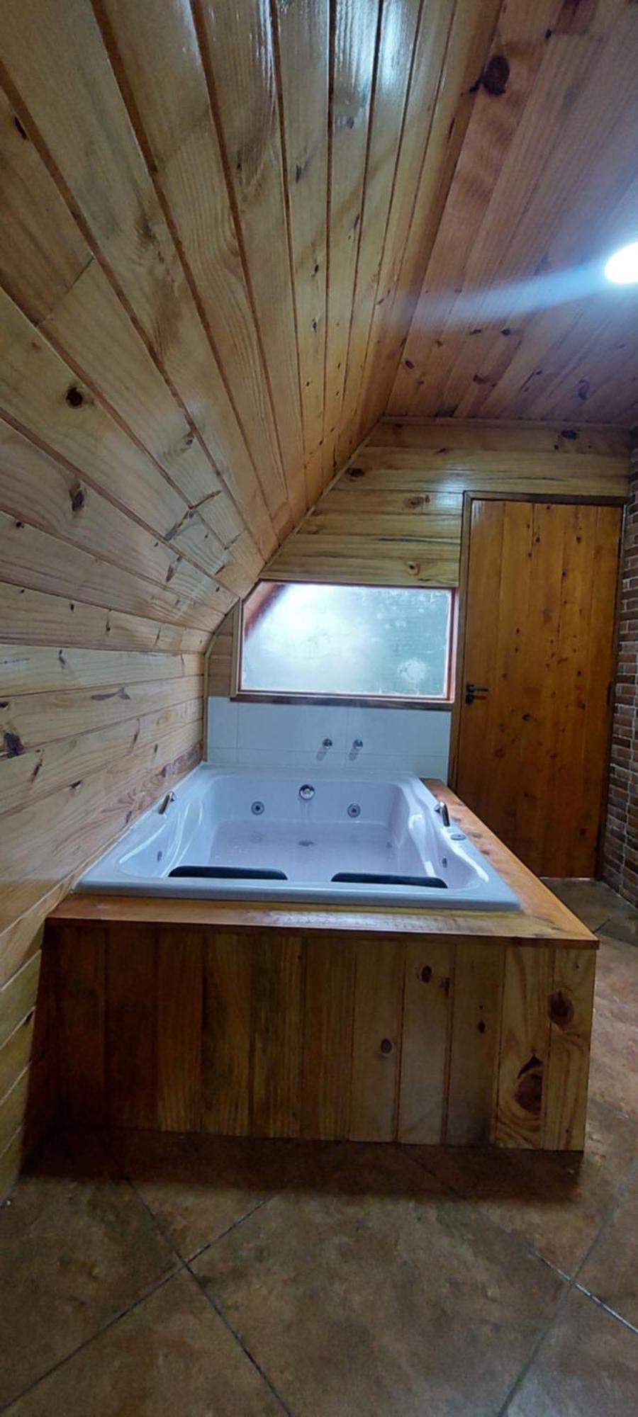 Chale Com Hidromassagem Da Vick Hotel Campos do Jordao Exterior photo