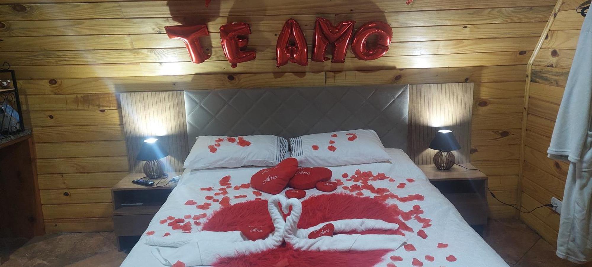 Chale Com Hidromassagem Da Vick Hotel Campos do Jordao Exterior photo